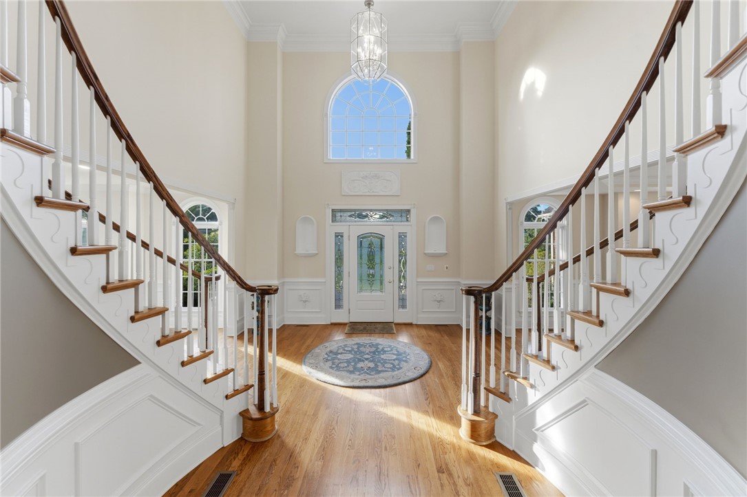 10 Lovegreen Lane