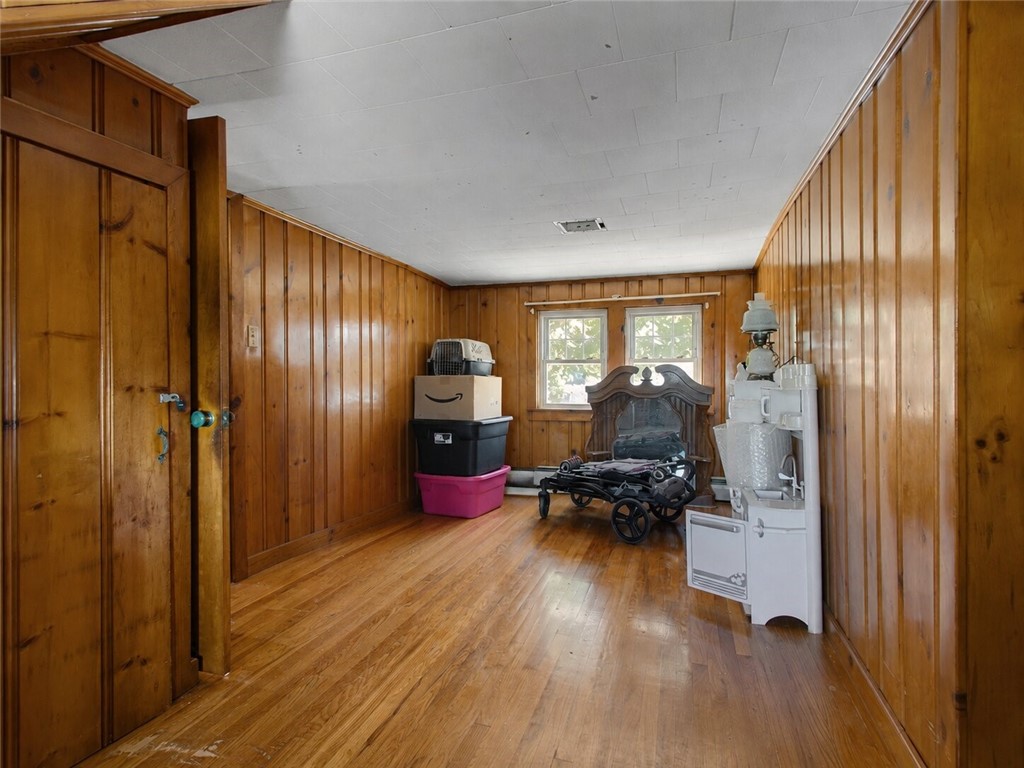 68 Ledge Street