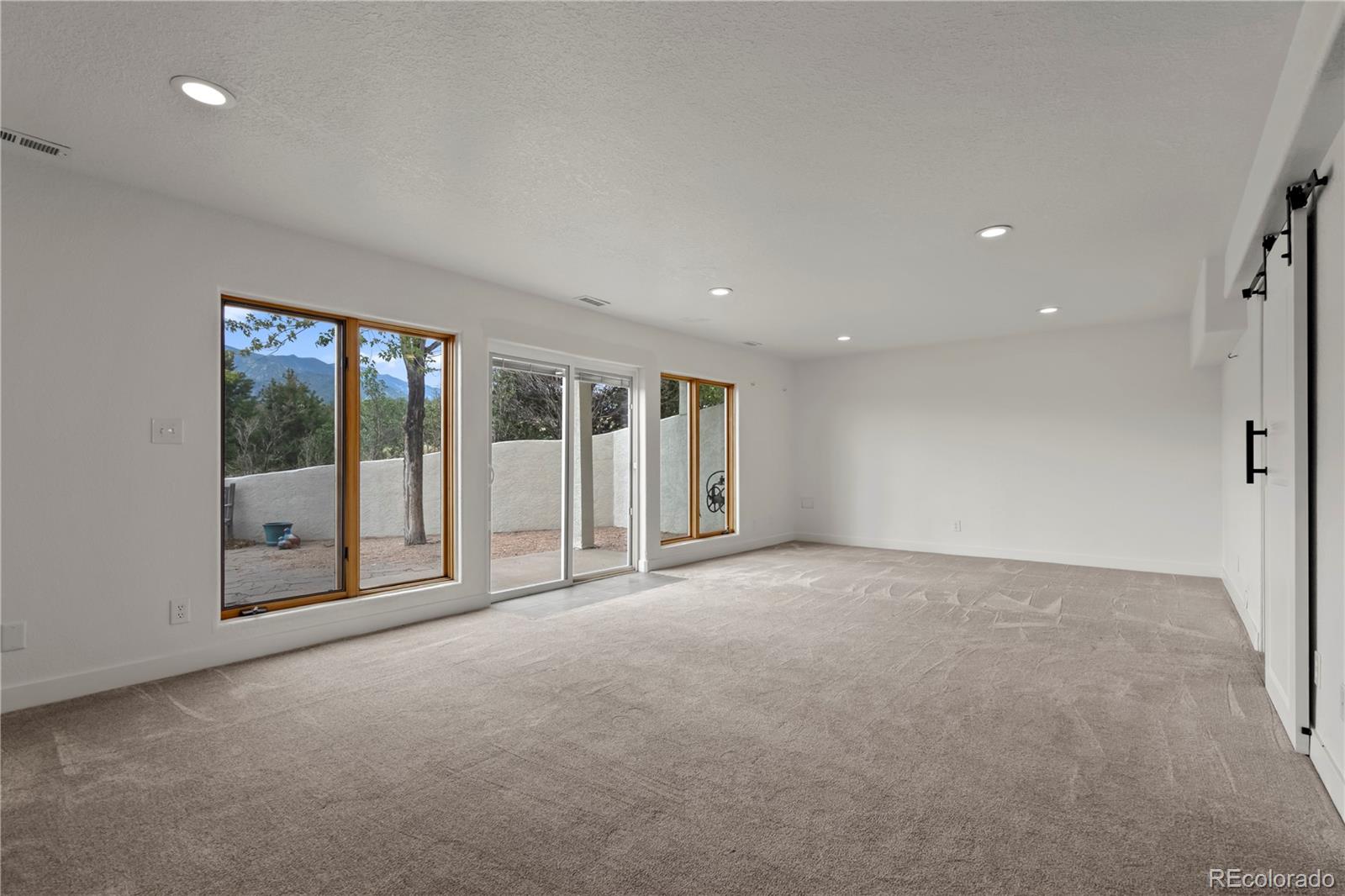 10500 Dodge Rd