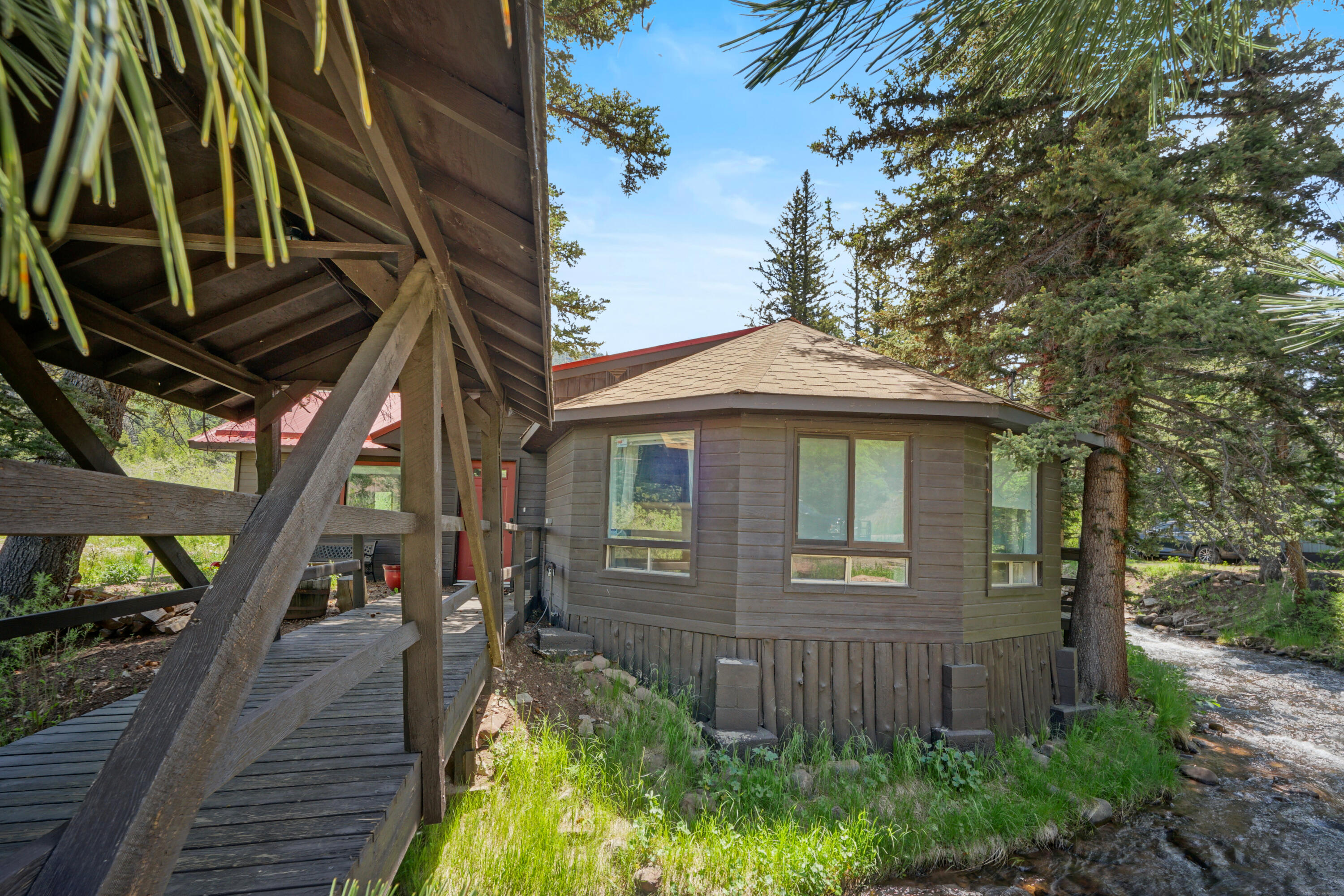 16984 Hwy 12