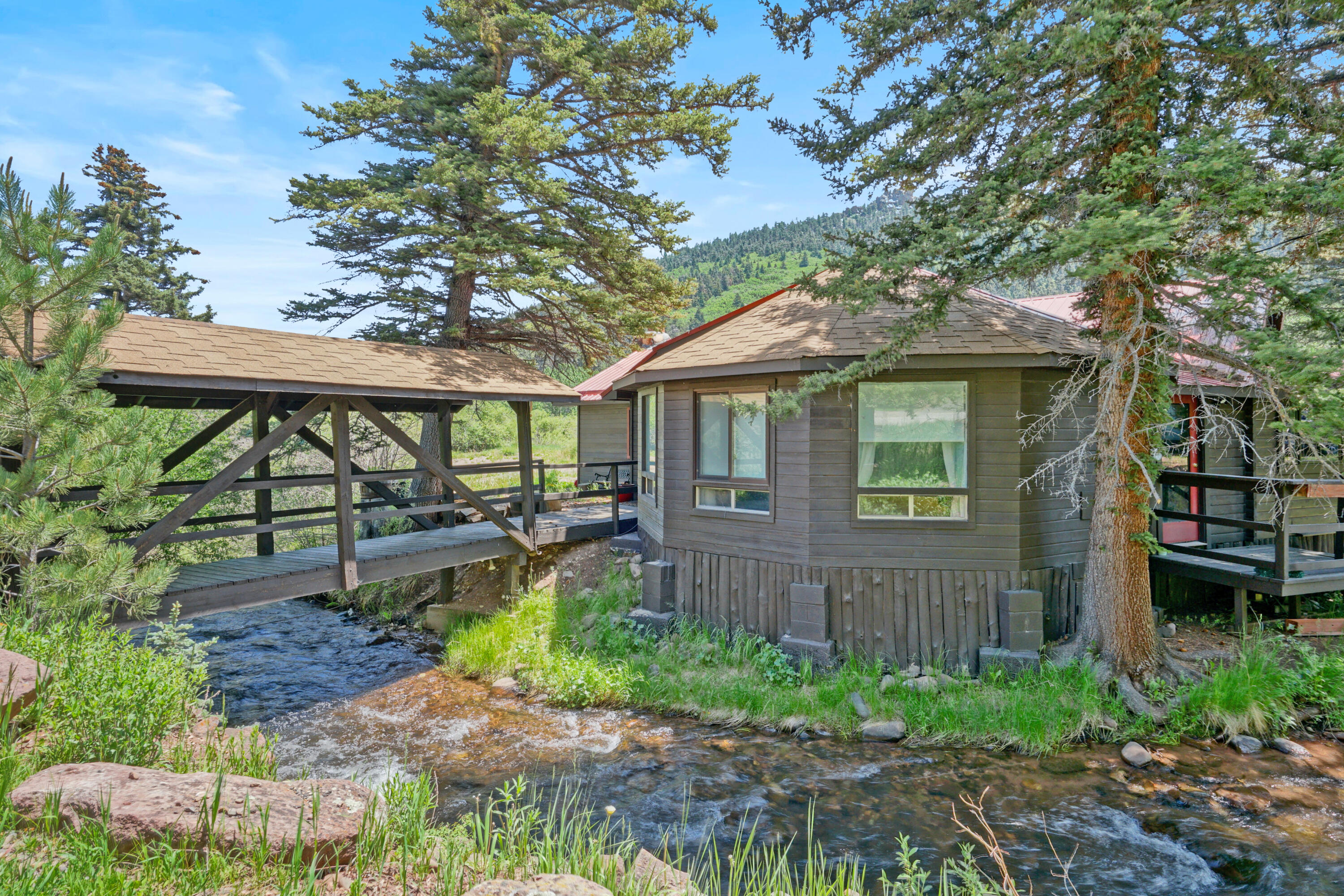 16984 Hwy 12
