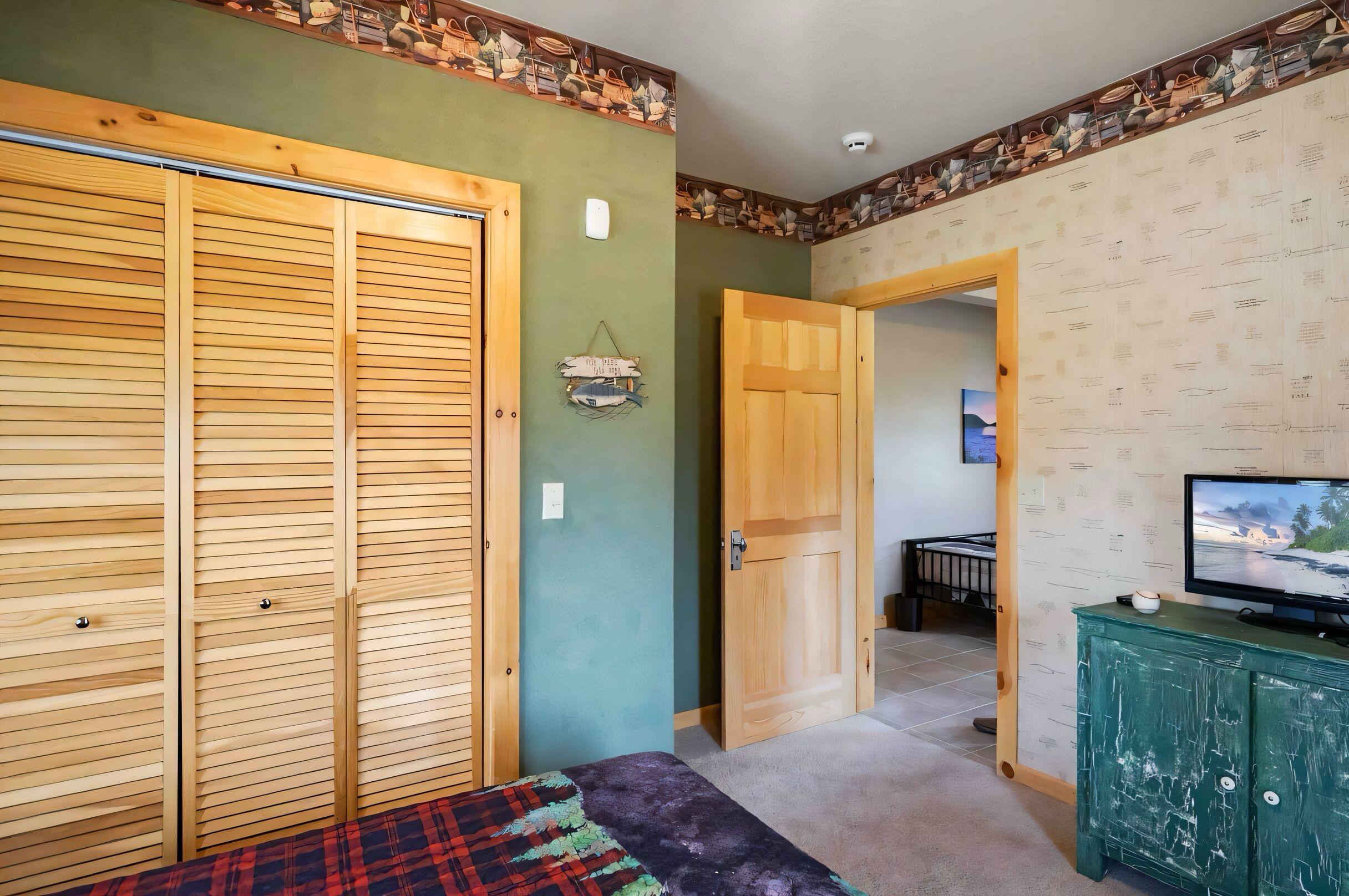 2116 Packer Place