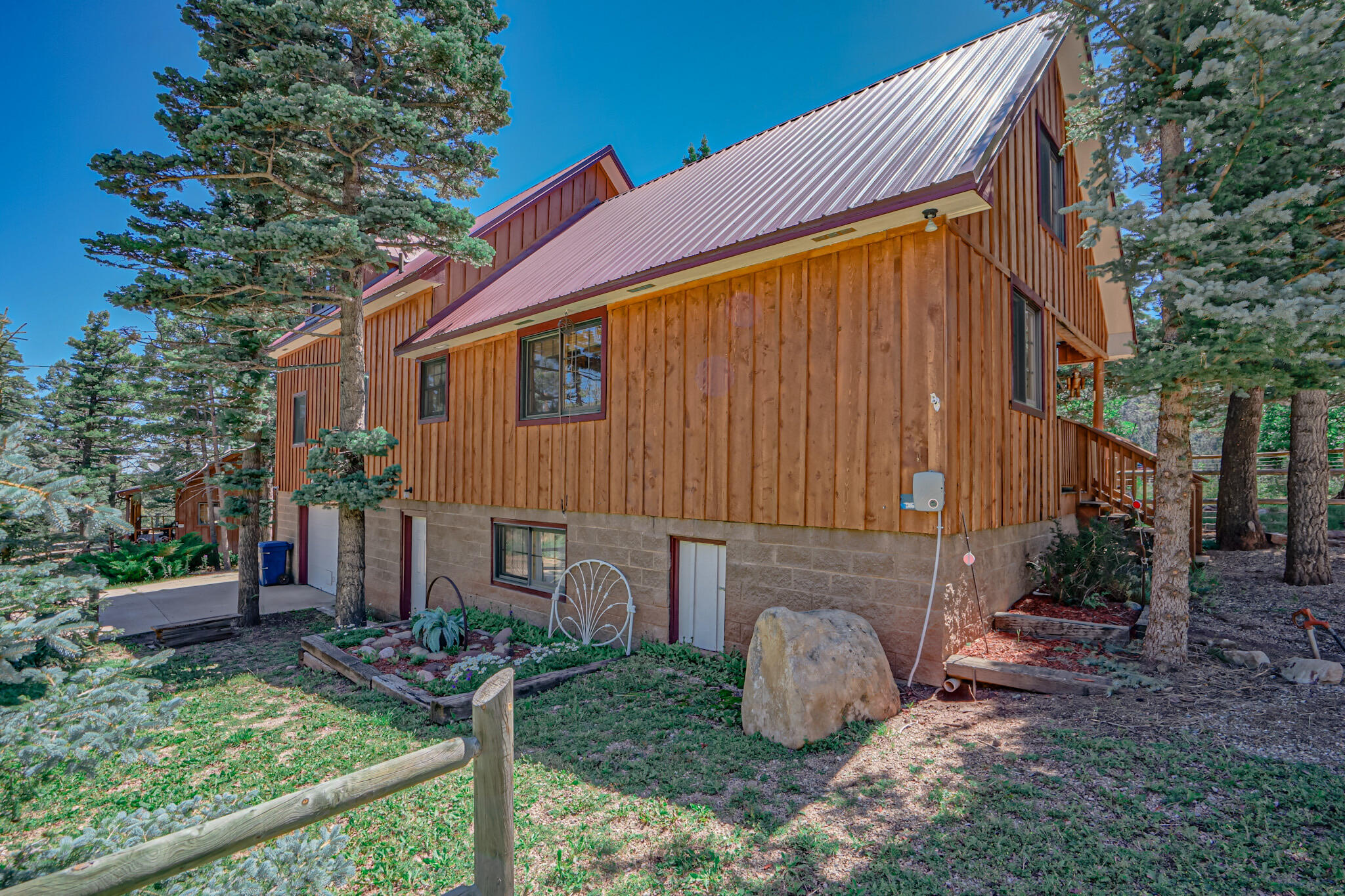 72 Columbine Ave