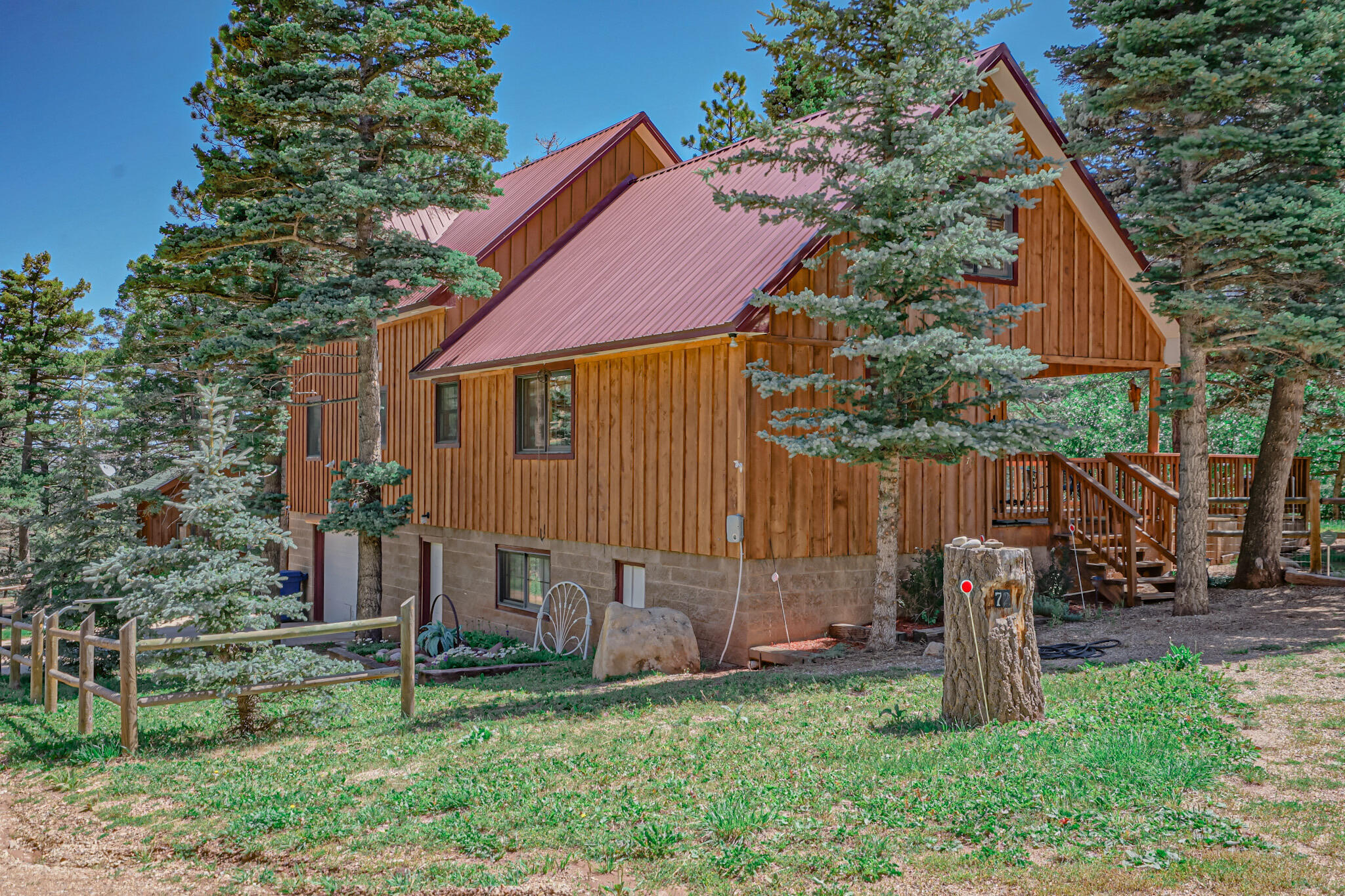 72 Columbine Ave