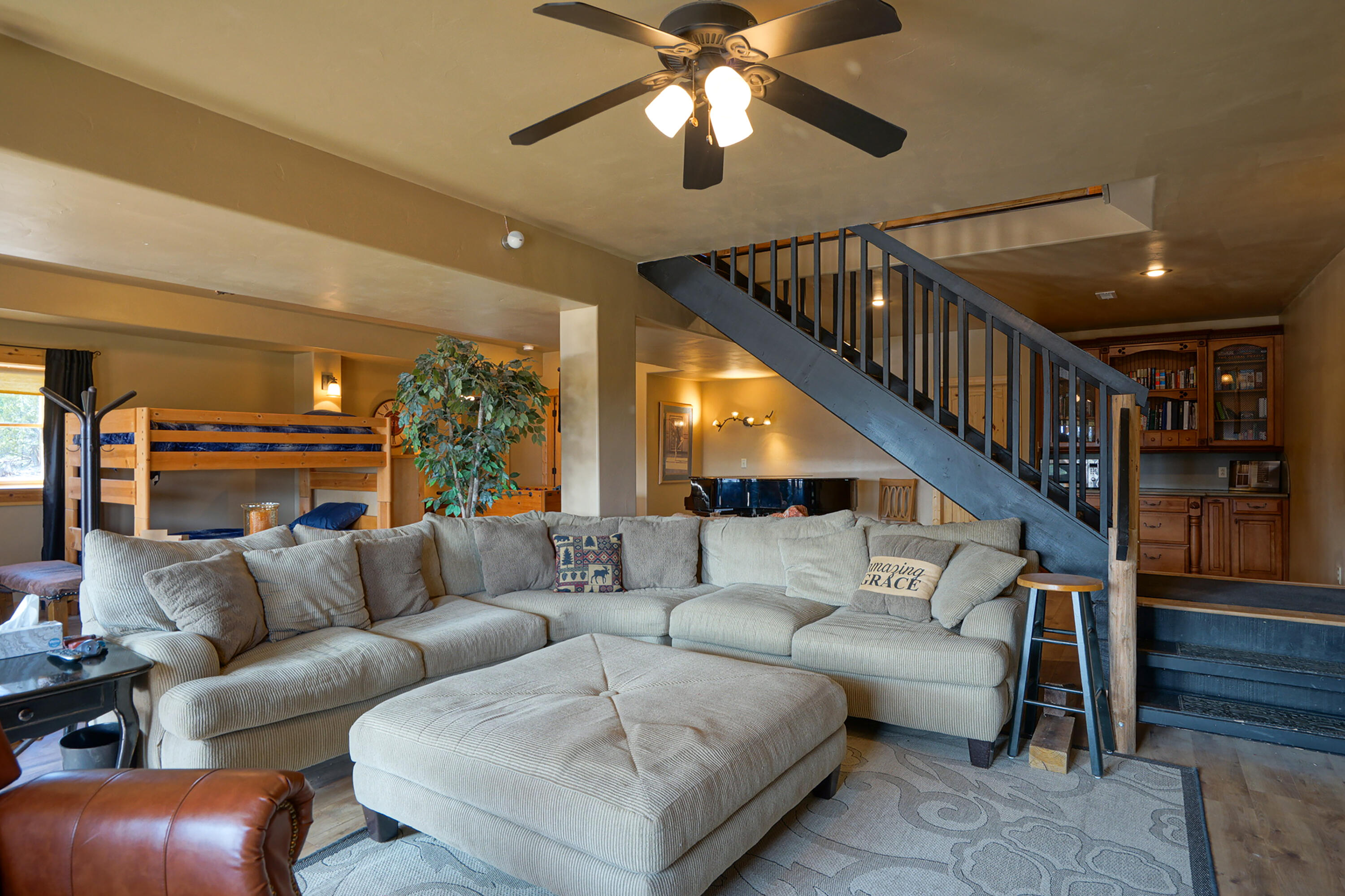 810 Mustang Rd