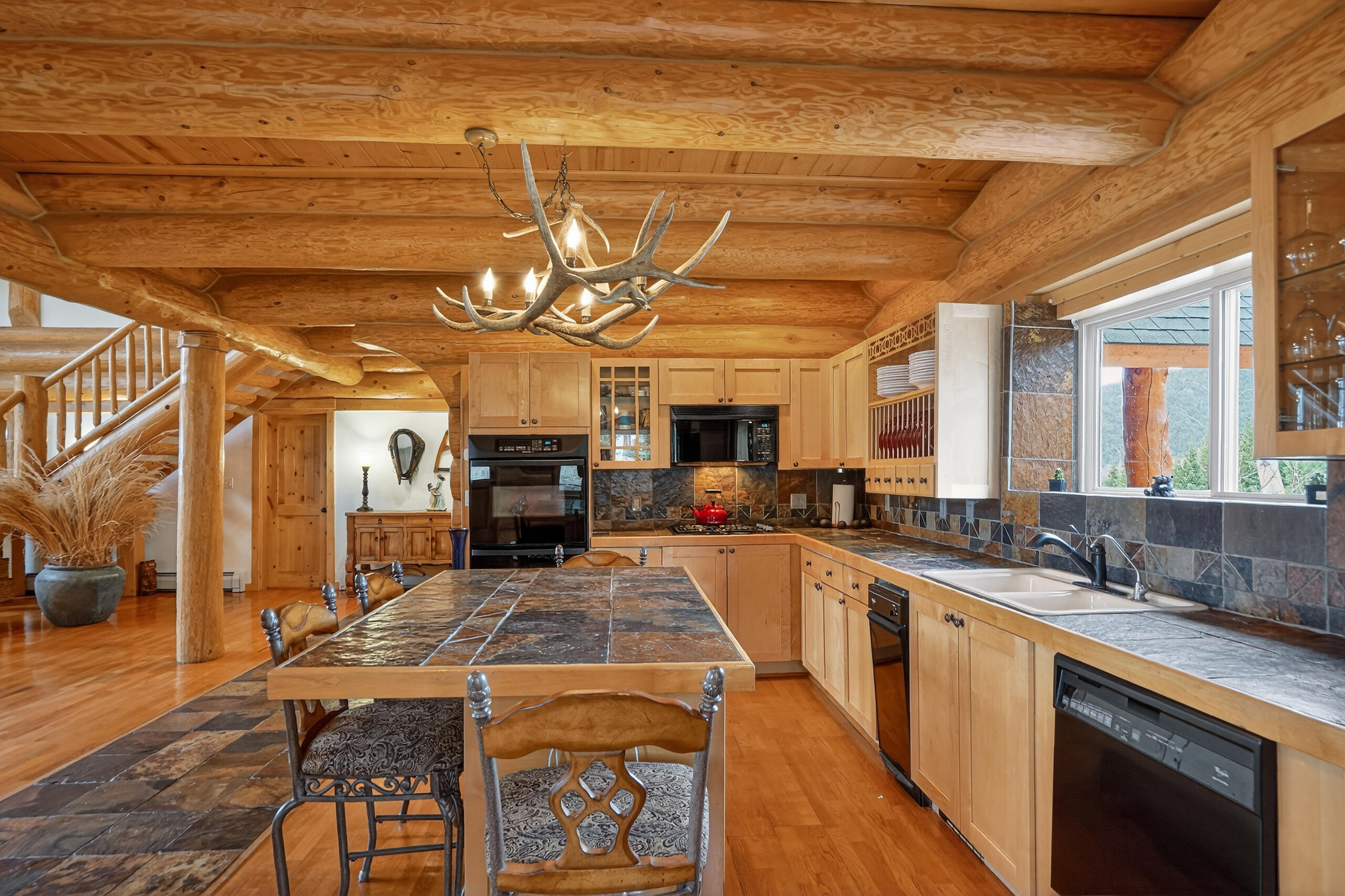 730 Panadero Loop, CO