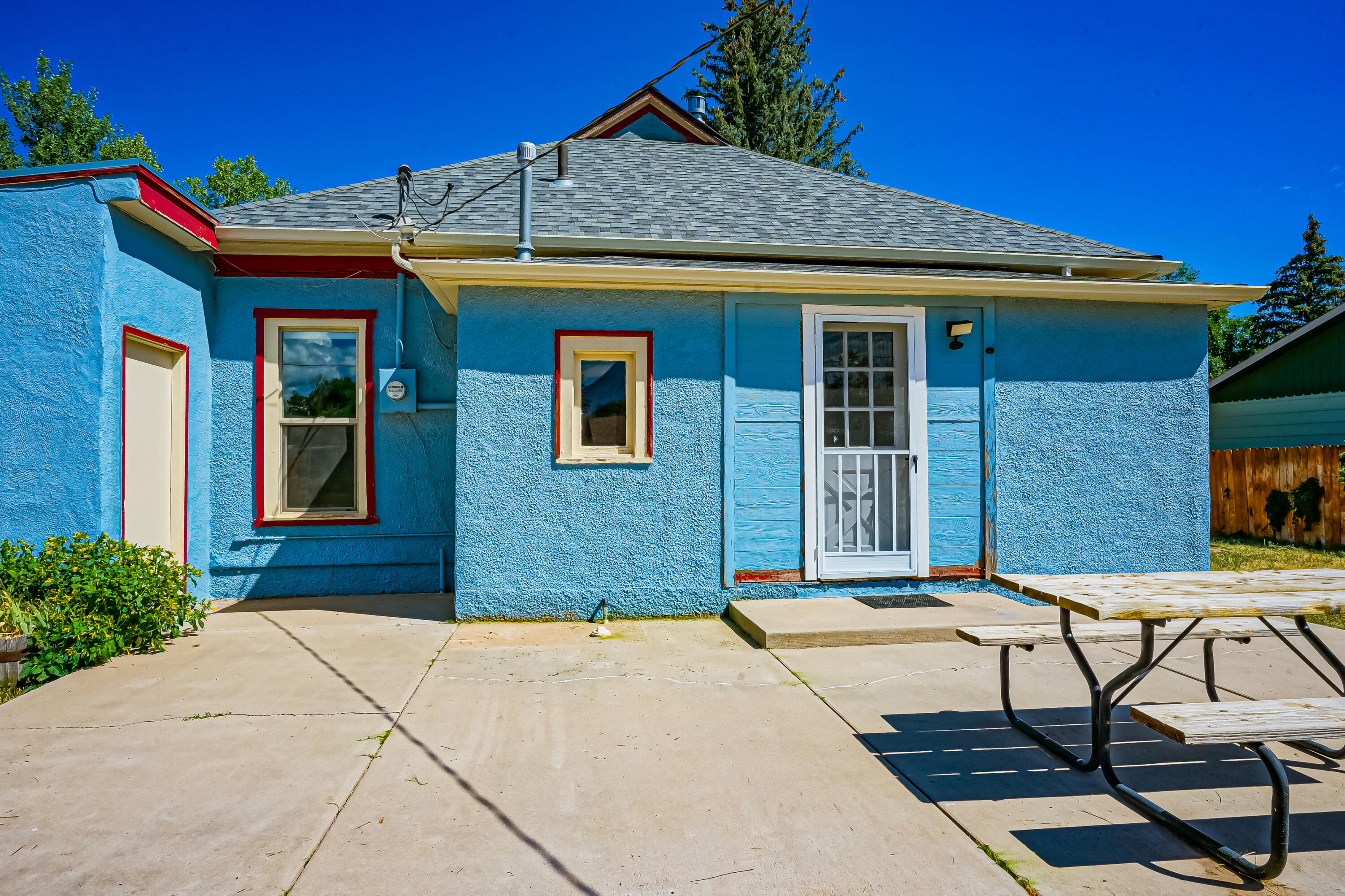 111 W Garland St, CO