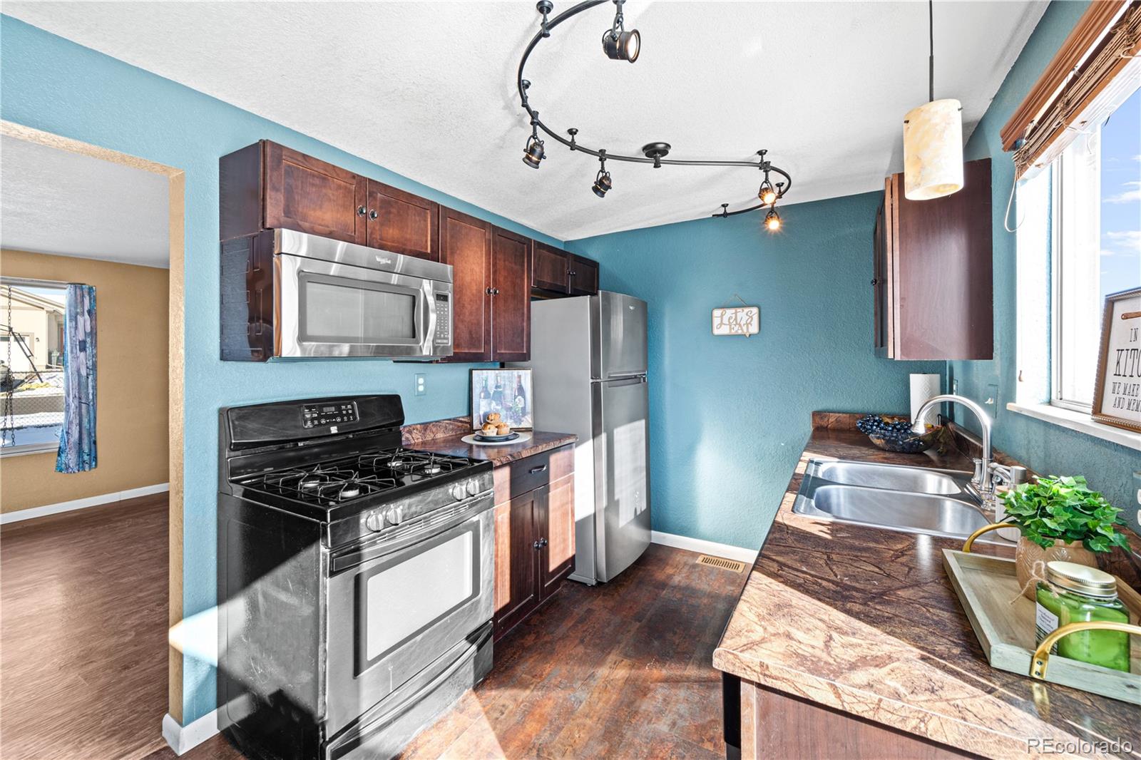 3126 Armstrong Court