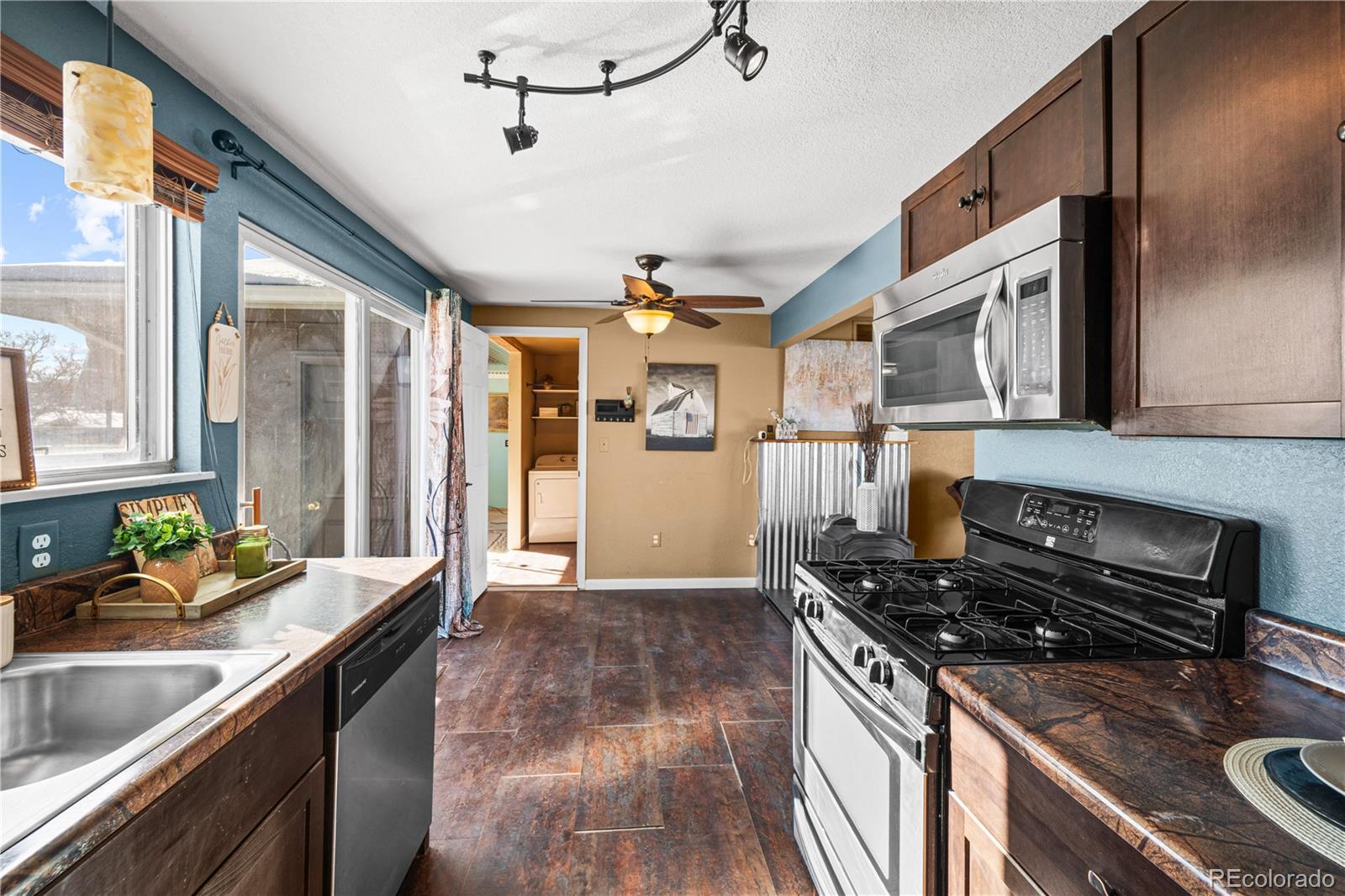 3126 Armstrong Court