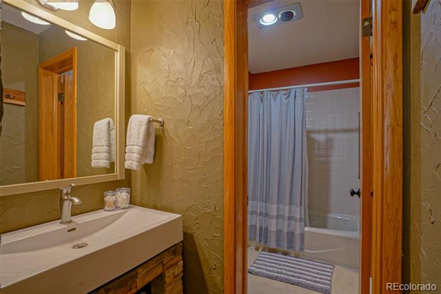 169 Valley Vista Unit: C-4