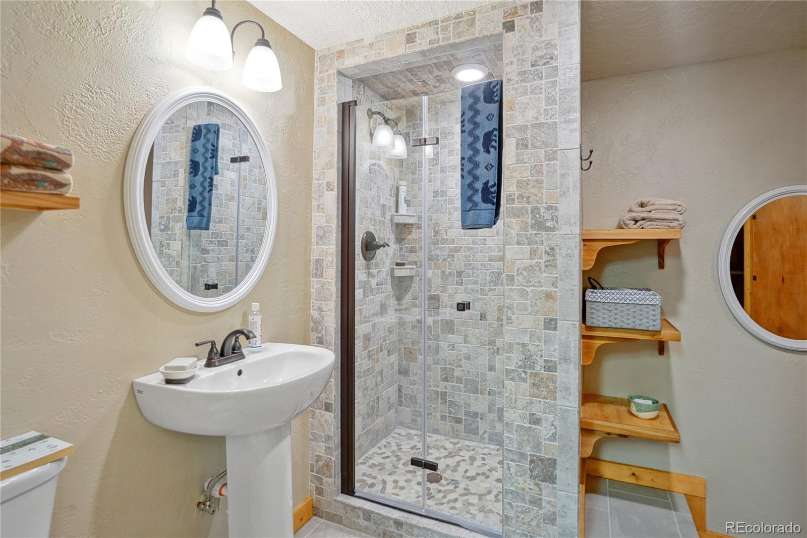 25 Cottonwood Trail