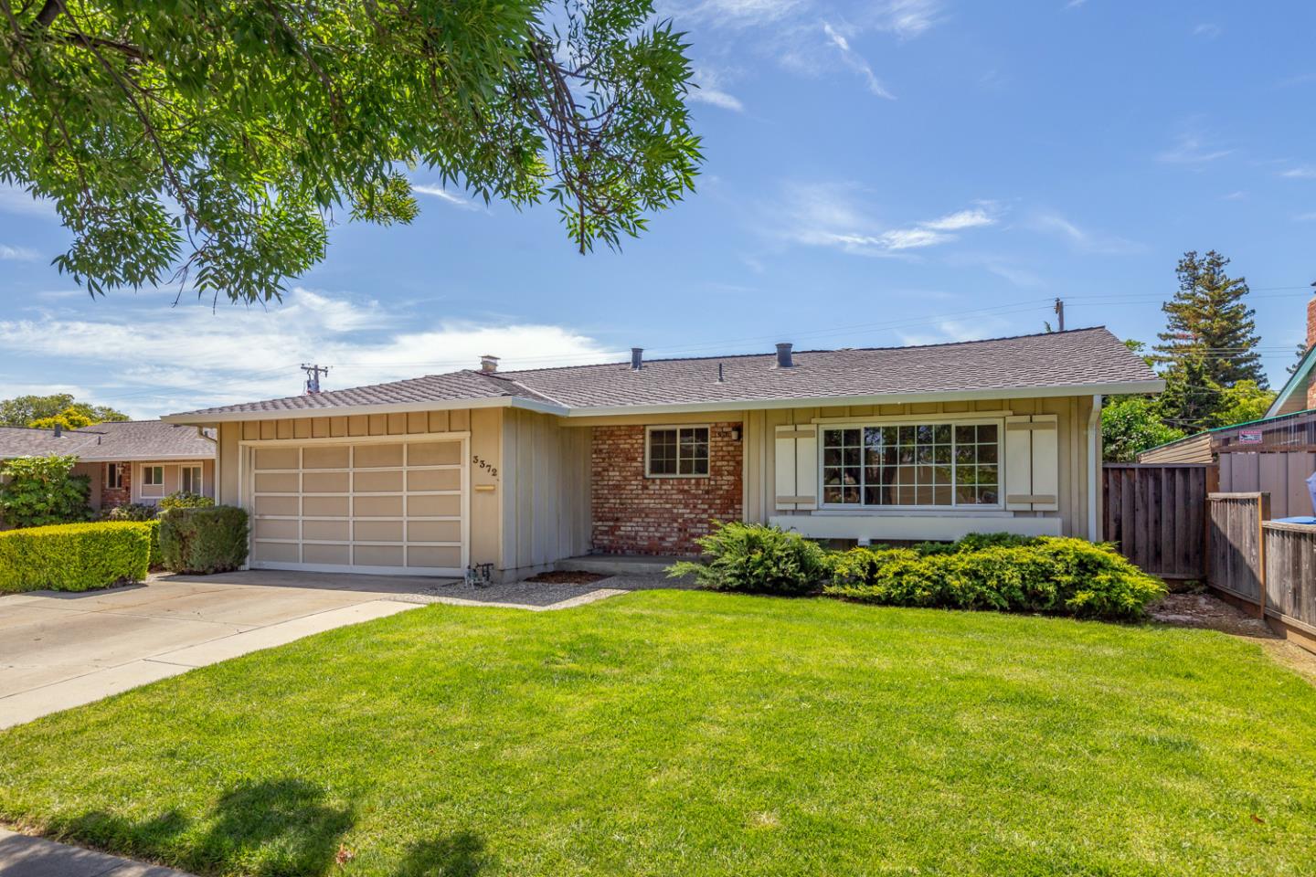 3372 Cadillac Drive