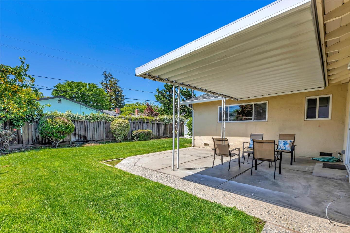 3372 Cadillac Drive