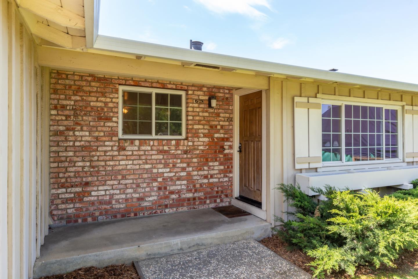 3372 Cadillac Drive
