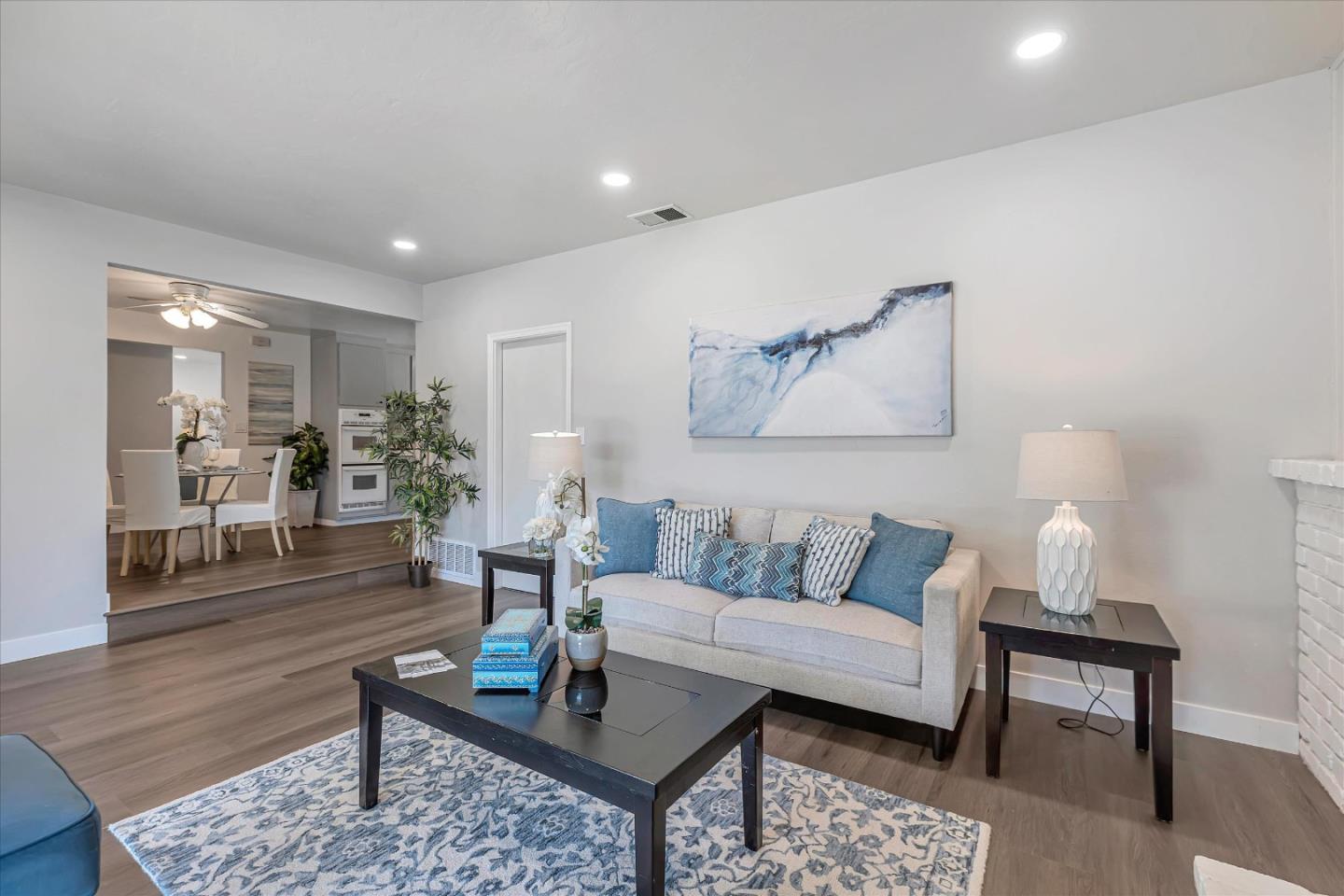 3372 Cadillac Drive