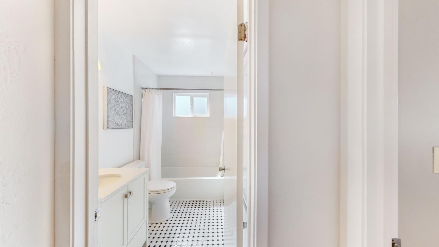 255 South Rengstorff Avenue 52