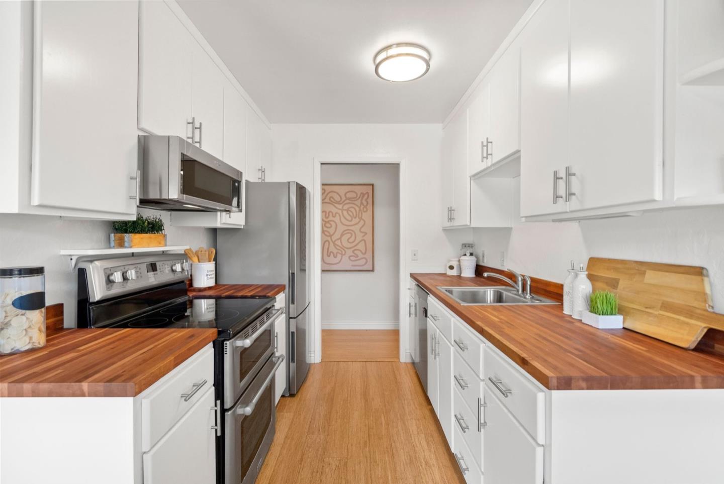 255 South Rengstorff Avenue 52