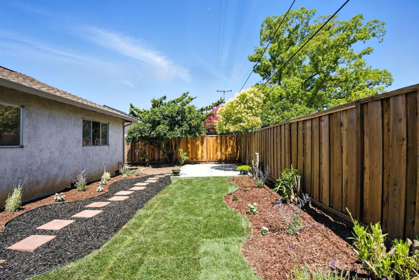 1810 Foxworthy Avenue