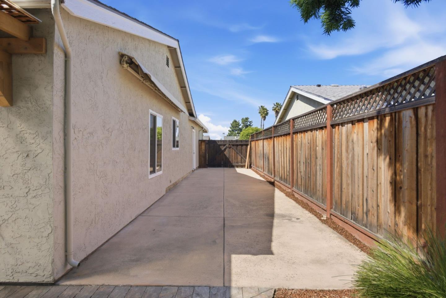 5816 Summerbrook Court