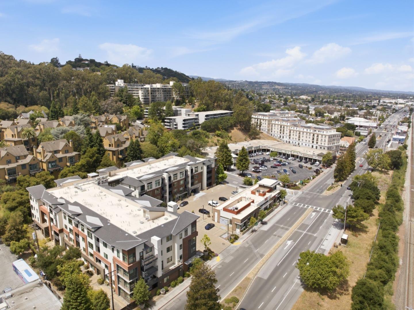 400 El Camino Real 202