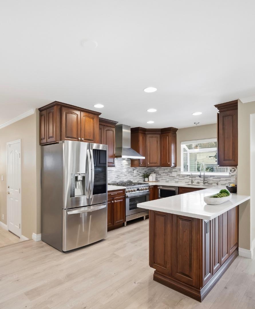 32333 Jacklynn DR