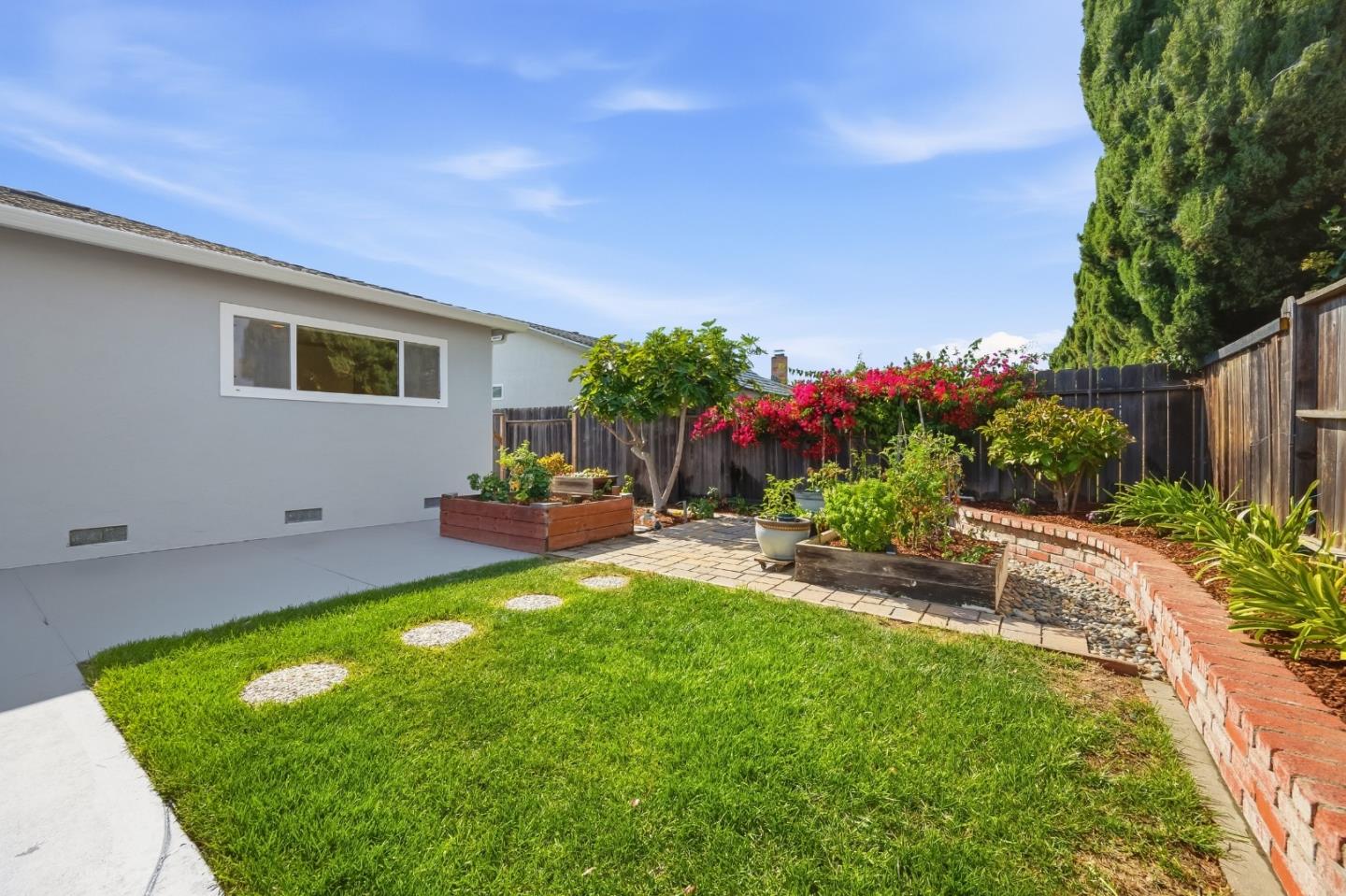32333 Jacklynn DR