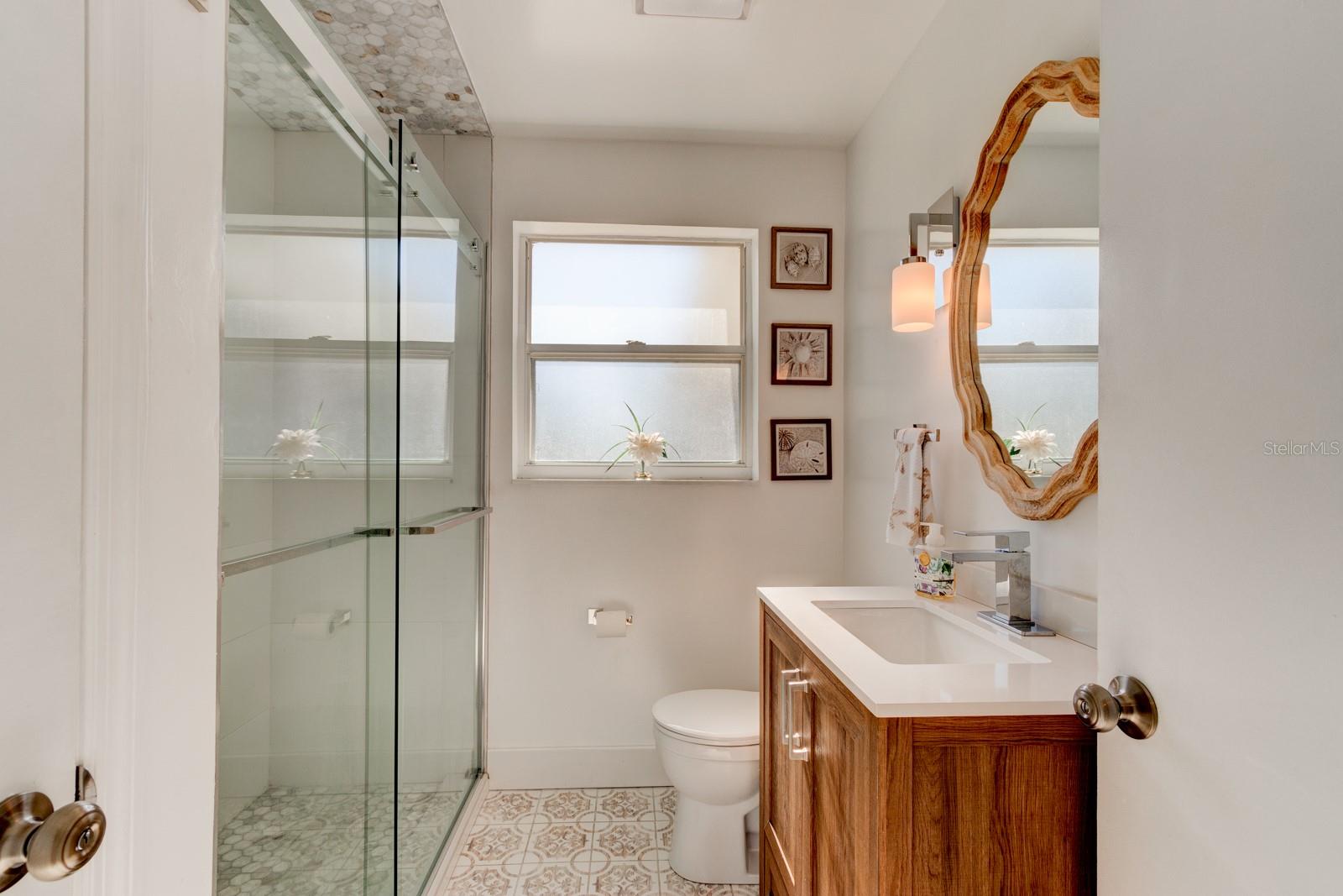 224 BOYLSTON AVE