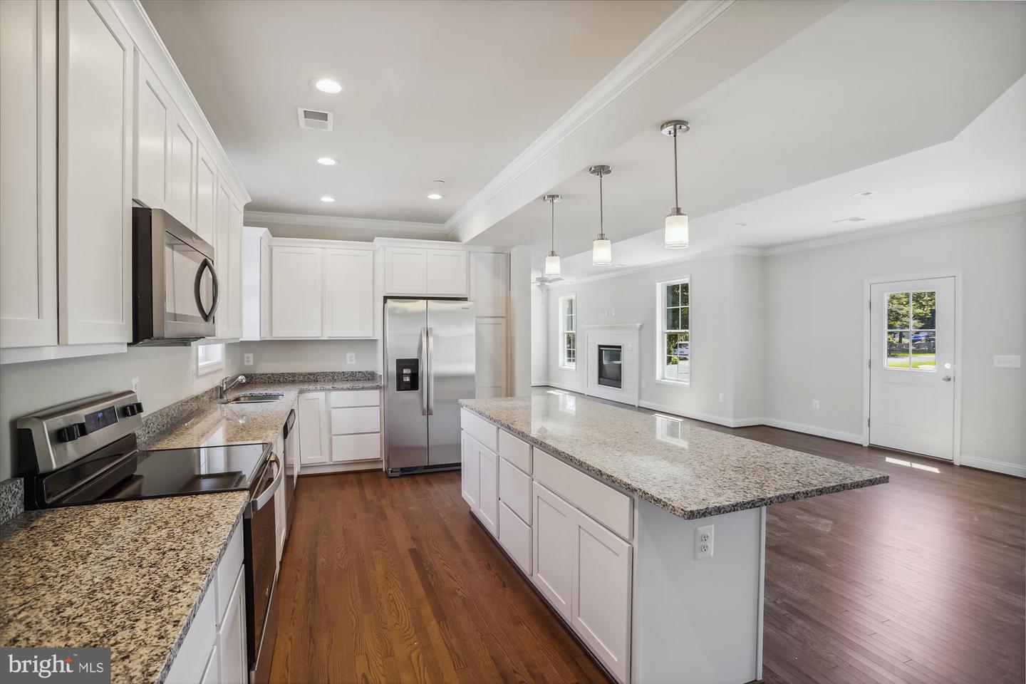 3541 Oak DRIVE