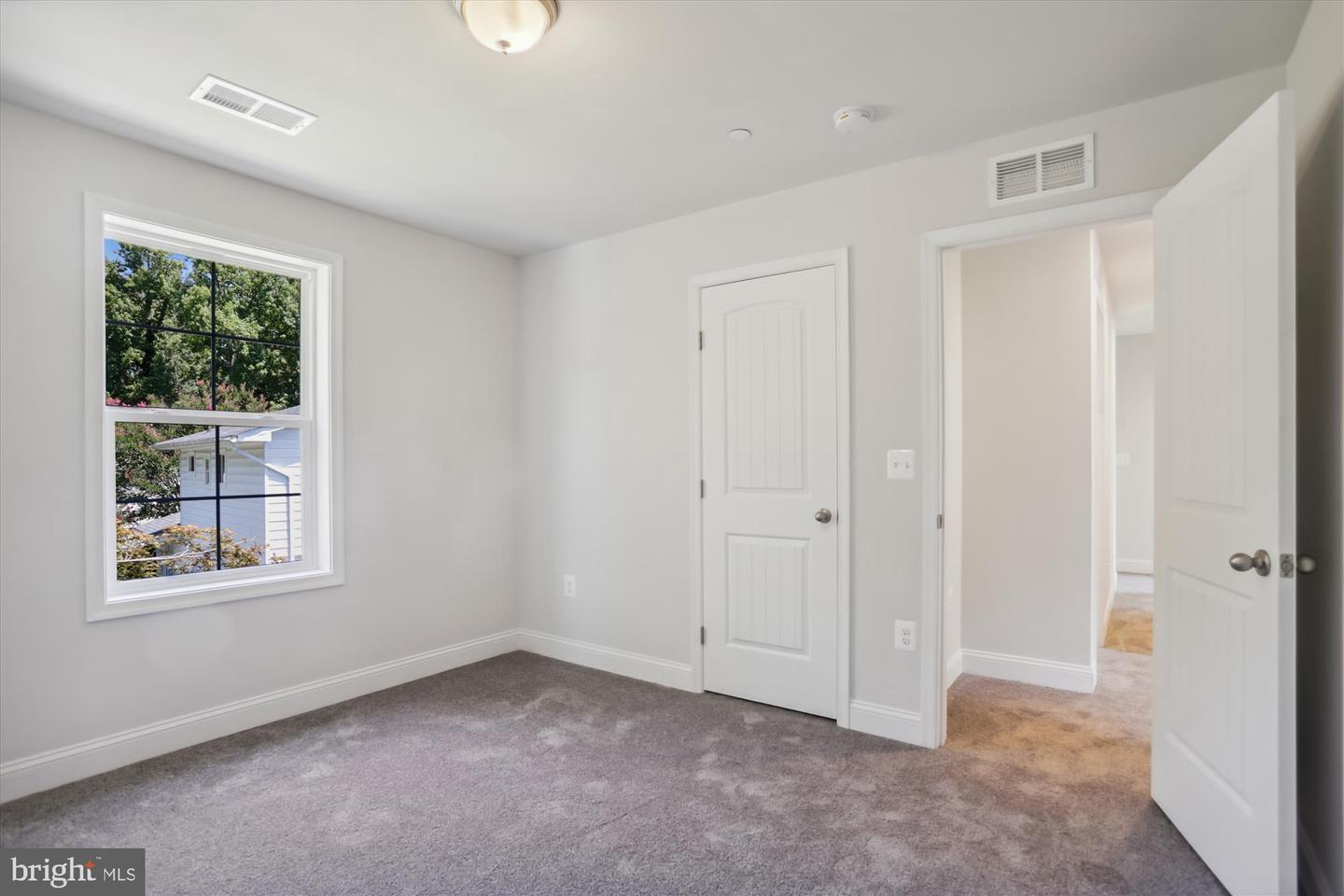 3541 Oak DRIVE