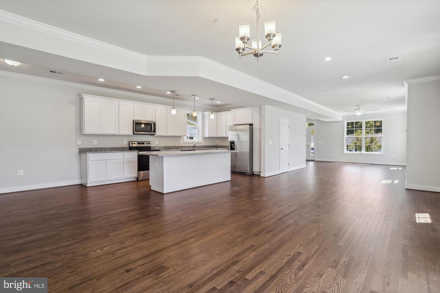 3541 Oak DRIVE