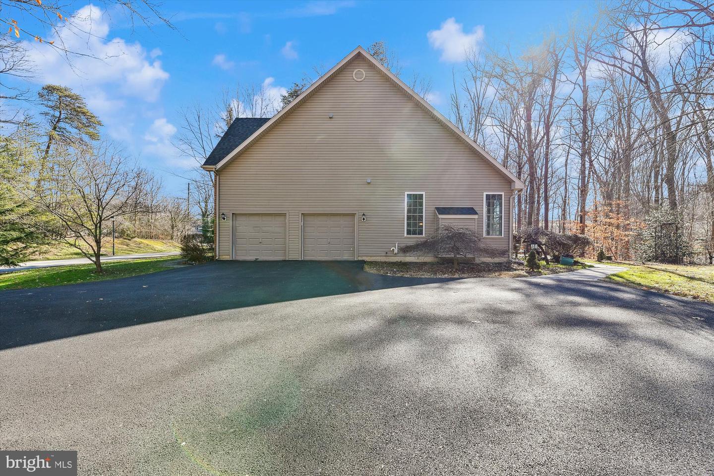 803 Northfield Ln