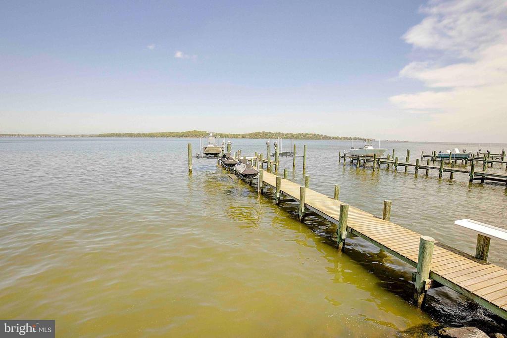 1061 Shore Acres Rd