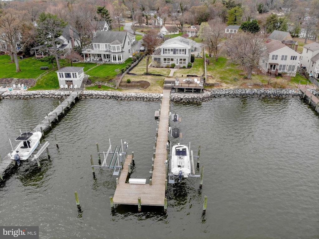 1061 Shore Acres Rd