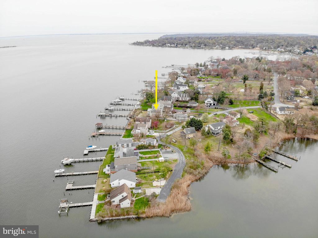 1061 Shore Acres Rd