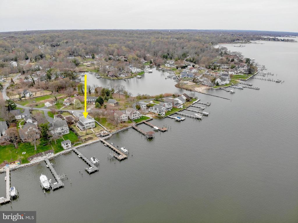 1061 Shore Acres Rd
