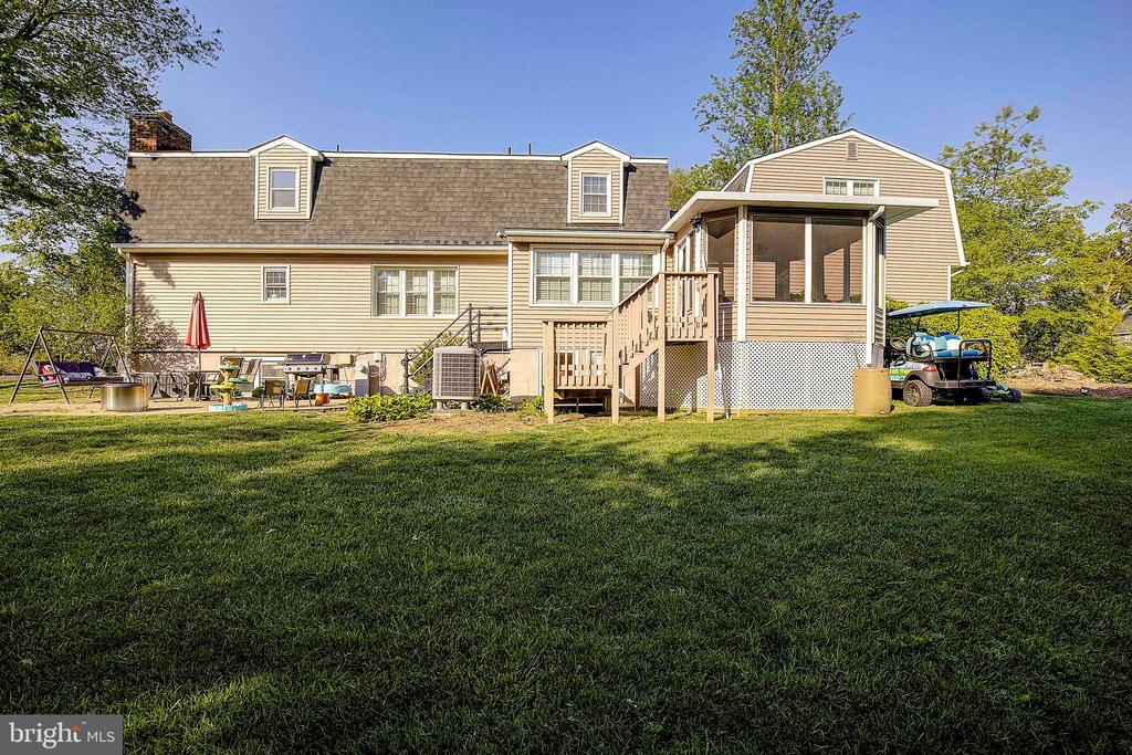 444 Poplar Leaf Dr
