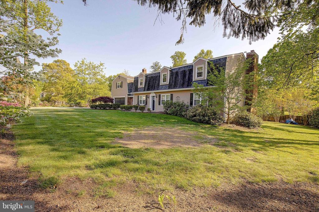 444 Poplar Leaf Dr