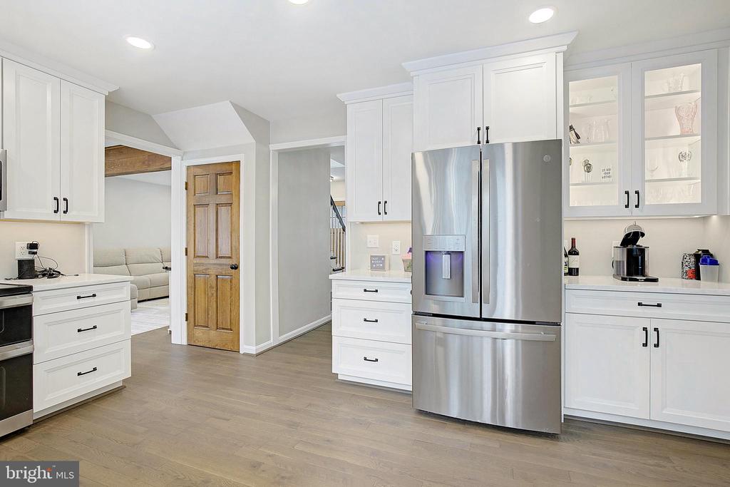 444 Poplar Leaf Dr