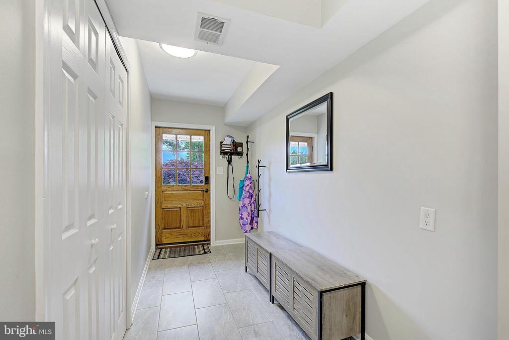 444 Poplar Leaf Dr
