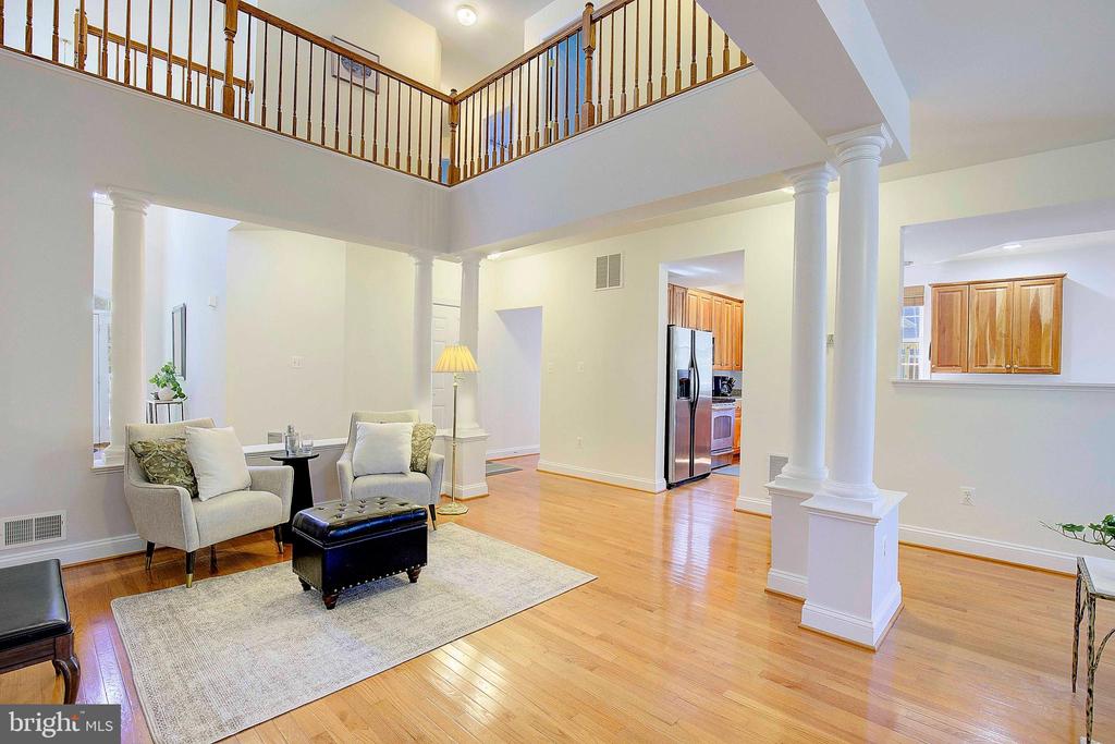 436 Poplar Leaf Dr