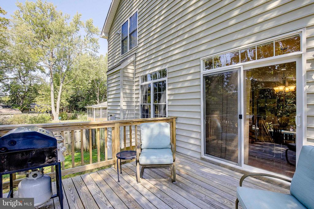 436 Poplar Leaf Dr
