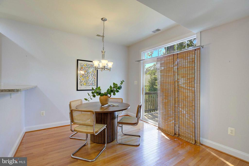 436 Poplar Leaf Dr