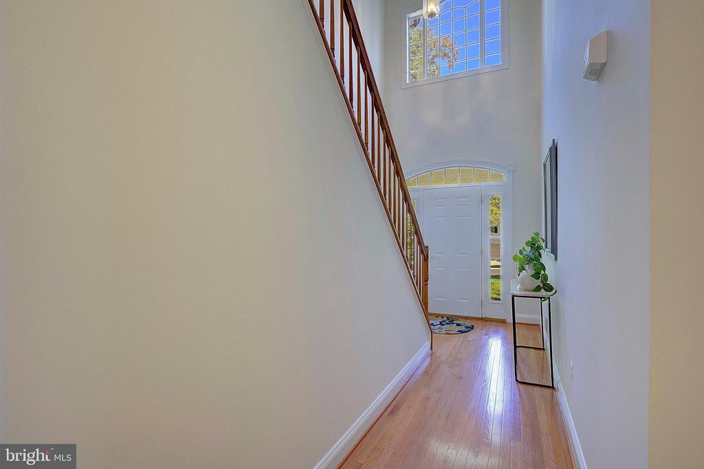 436 Poplar Leaf Dr
