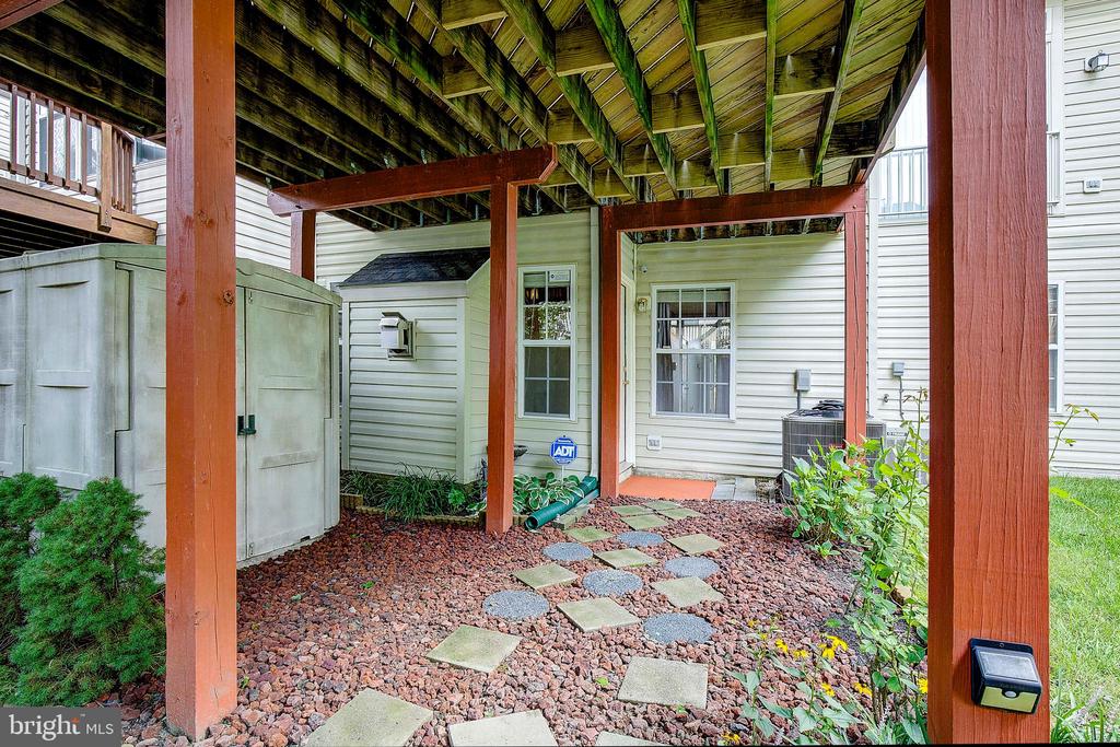 1765 Sea Pine Cir
