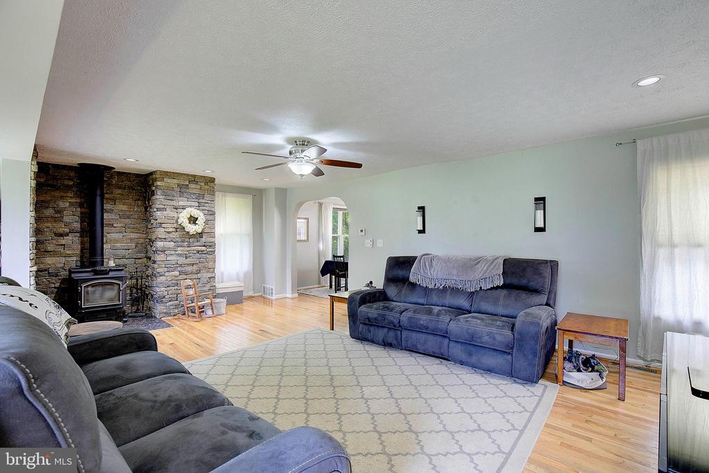 7969 Quarterfield Rd