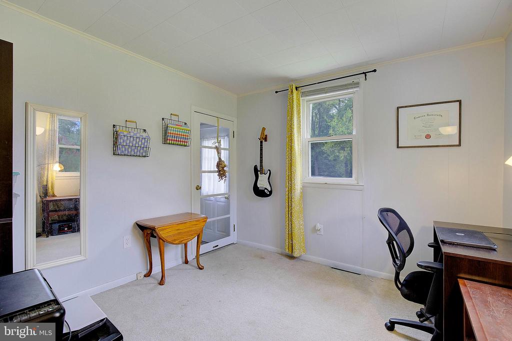 7969 Quarterfield Rd