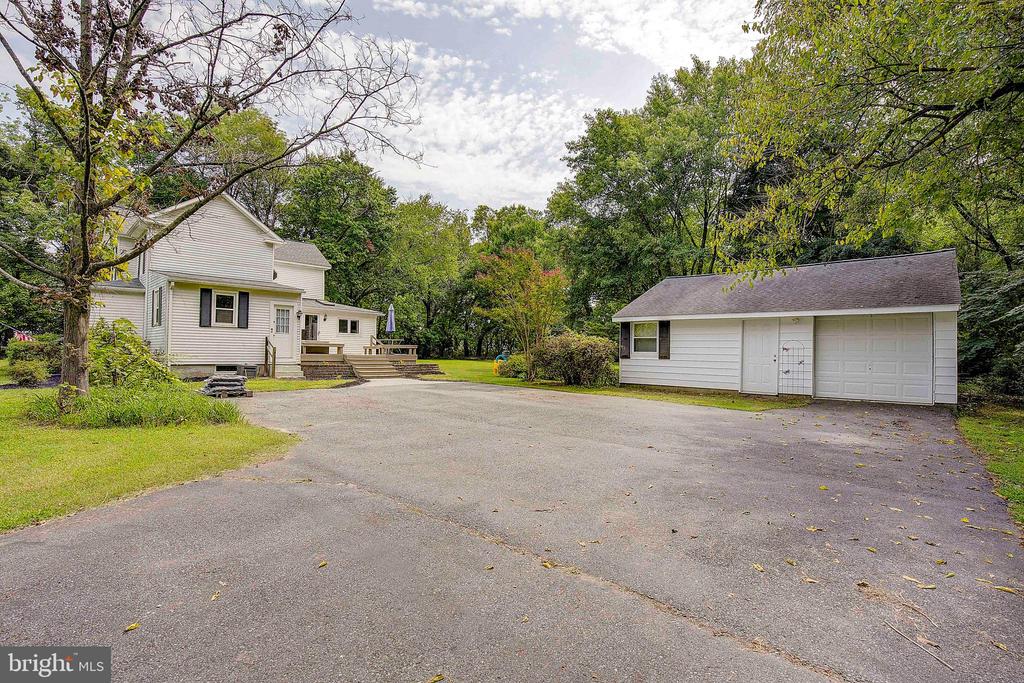 7969 Quarterfield Rd