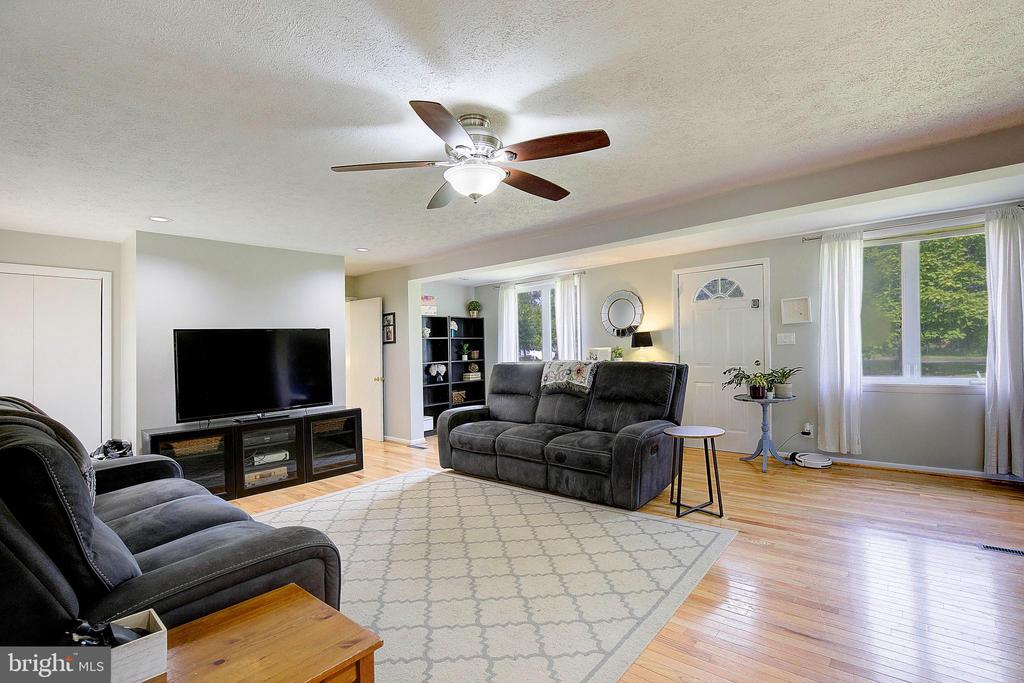 7969 Quarterfield Rd