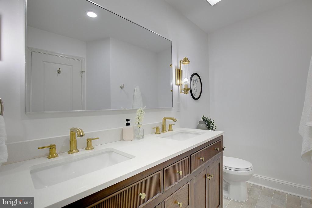 2997 Southaven Dr