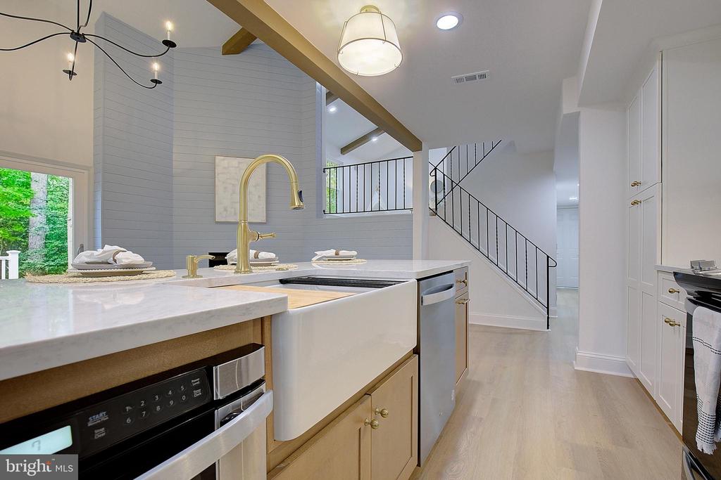 2997 Southaven Dr